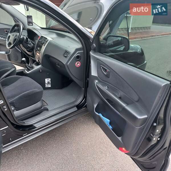 Позашляховик / Кросовер Hyundai Tucson 2008 в Козелеці