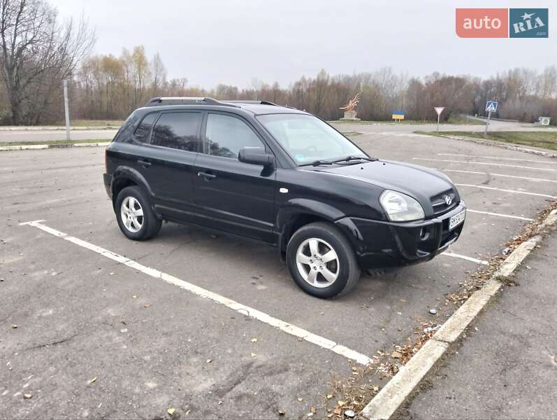 Внедорожник / Кроссовер Hyundai Tucson 2006 в Конотопе