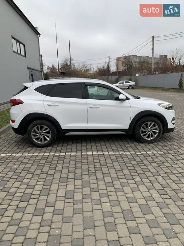 Позашляховик / Кросовер Hyundai Tucson 2017 в Івано-Франківську