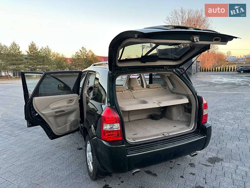 Внедорожник / Кроссовер Hyundai Tucson 2005 в Самборе фото 12 Внедорожник / Кроссовер Hyundai Tucson 2005 в Самборе