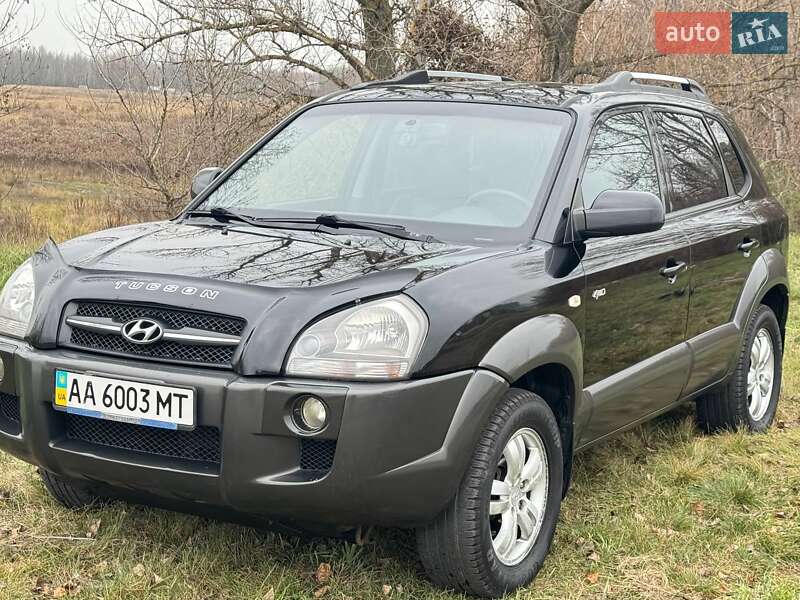 Позашляховик / Кросовер Hyundai Tucson 2008 в Києві