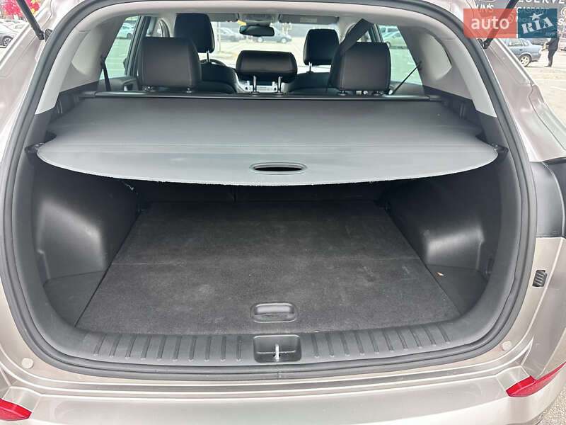 Внедорожник / Кроссовер Hyundai Tucson 2017 в Киеве