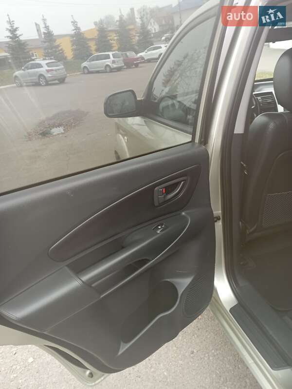 Внедорожник / Кроссовер Hyundai Tucson 2007 в Ровно фото 14 Внедорожник / Кроссовер Hyundai Tucson 2007 в Ровно