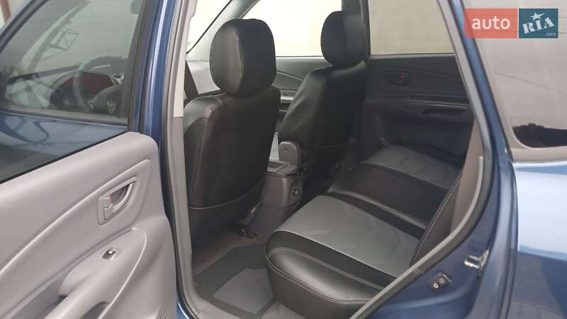 Внедорожник / Кроссовер Hyundai Tucson 2005 в Межгорье фото 10 Внедорожник / Кроссовер Hyundai Tucson 2005 в Межгорье