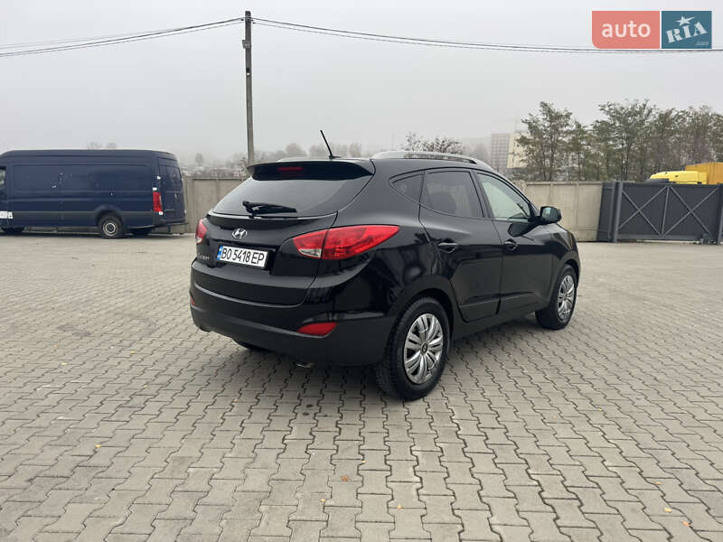 Внедорожник / Кроссовер Hyundai Tucson 2015 в Тернополе