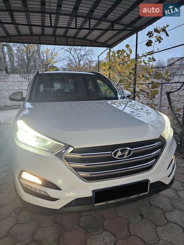 Внедорожник / Кроссовер Hyundai Tucson 2017 в Кривом Роге фото 5 Внедорожник / Кроссовер Hyundai Tucson 2017 в Кривом Роге