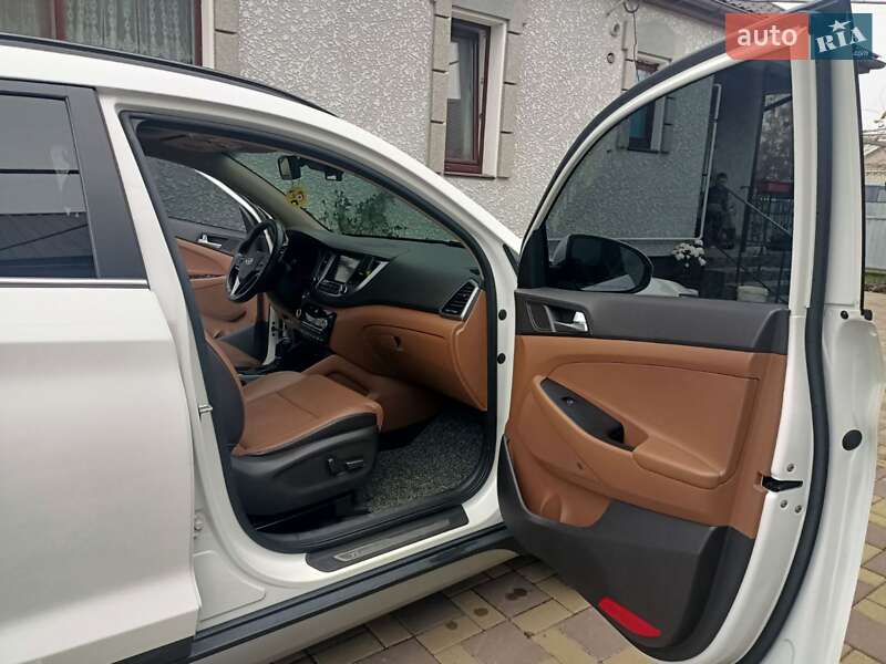 Внедорожник / Кроссовер Hyundai Tucson 2016 в Малине