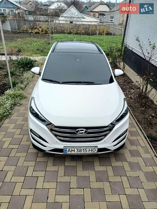 Внедорожник / Кроссовер Hyundai Tucson 2016 в Малине