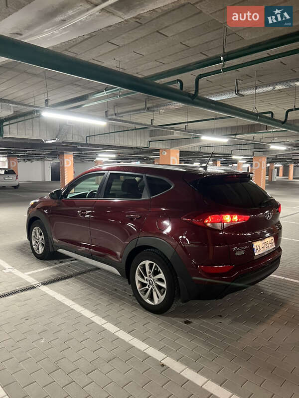 Внедорожник / Кроссовер Hyundai Tucson 2017 в Киеве