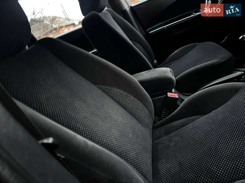 Внедорожник / Кроссовер Hyundai Tucson 2008 в Ахтырке фото 53 Внедорожник / Кроссовер Hyundai Tucson 2008 в Ахтырке