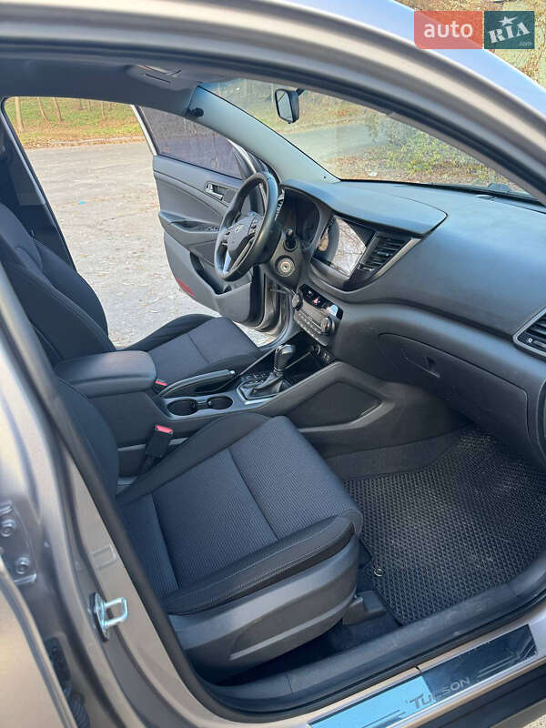 Внедорожник / Кроссовер Hyundai Tucson 2016 в Киеве