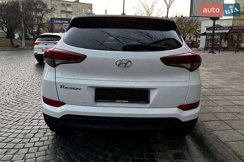Внедорожник / Кроссовер Hyundai Tucson 2015 в Киеве