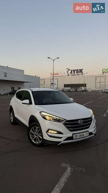Внедорожник / Кроссовер Hyundai Tucson 2016 в Одессе