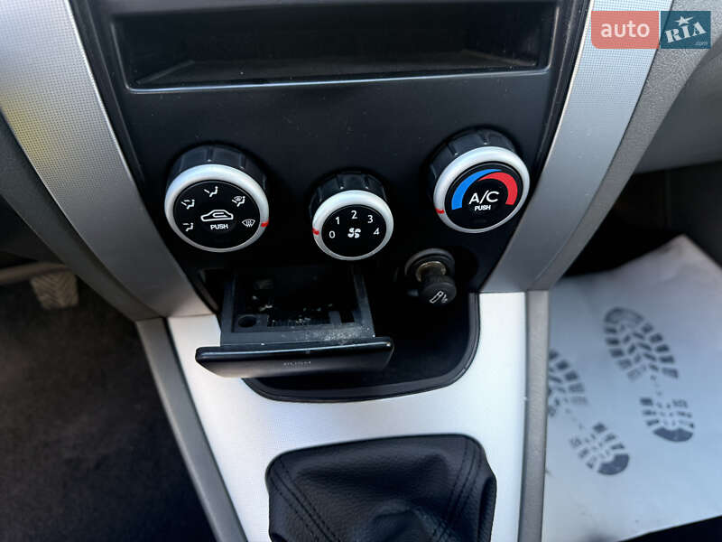 Внедорожник / Кроссовер Hyundai Tucson 2006 в Коломые фото 22 Внедорожник / Кроссовер Hyundai Tucson 2006 в Коломые