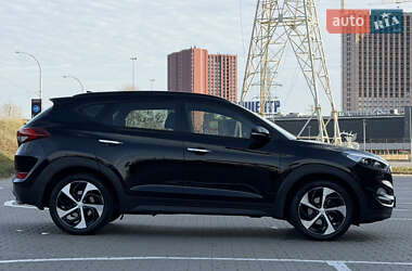 Внедорожник / Кроссовер Hyundai Tucson 2017 в Киеве