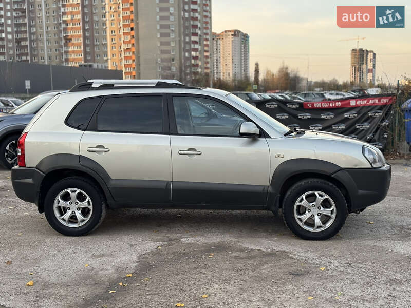 Внедорожник / Кроссовер Hyundai Tucson 2009 в Киеве фото 3 Внедорожник / Кроссовер Hyundai Tucson 2009 в Киеве
