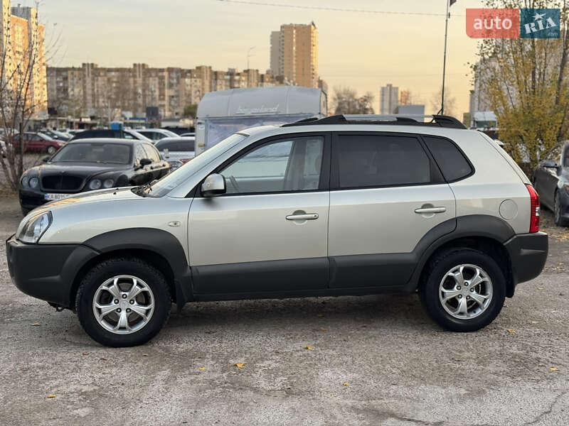 Внедорожник / Кроссовер Hyundai Tucson 2009 в Киеве фото 7 Внедорожник / Кроссовер Hyundai Tucson 2009 в Киеве