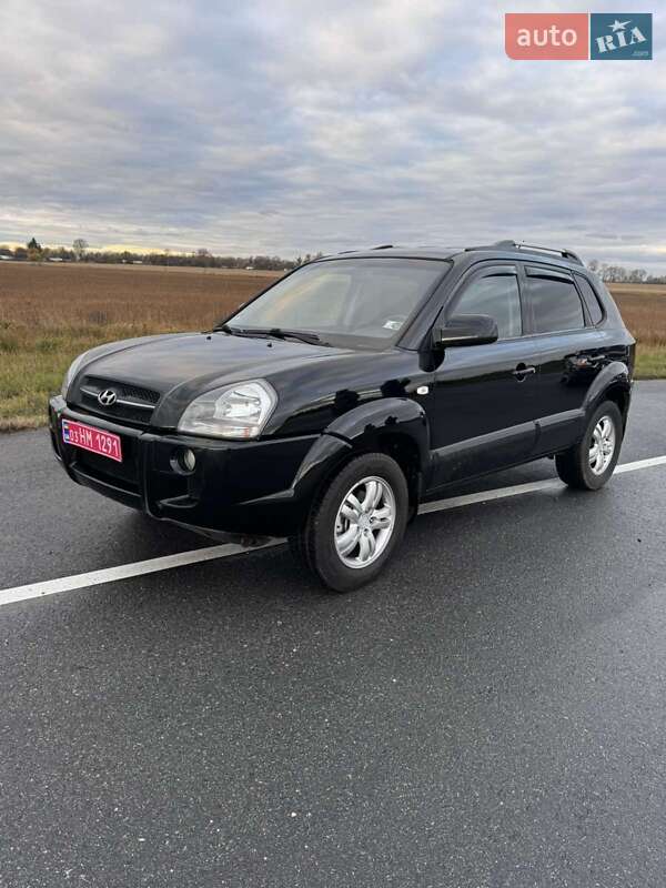 Внедорожник / Кроссовер Hyundai Tucson 2008 в Мене фото Внедорожник / Кроссовер Hyundai Tucson 2008 в Мене