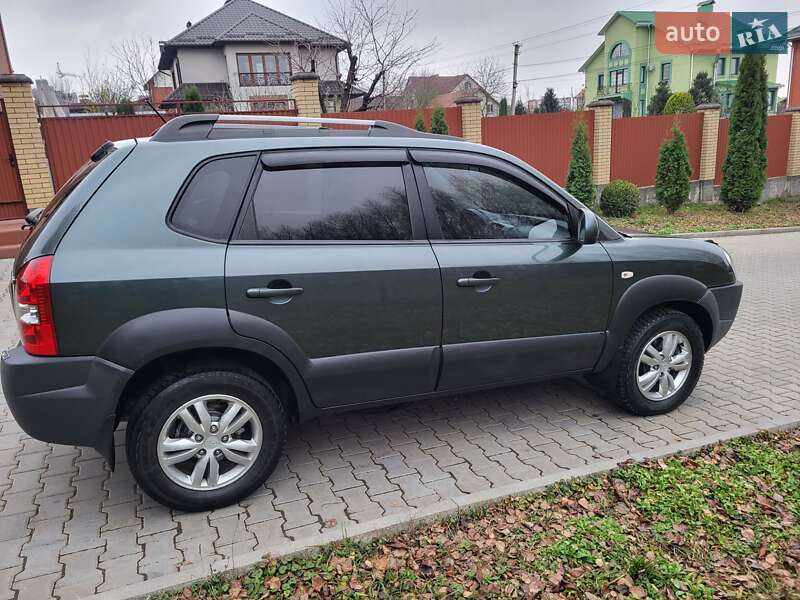 Позашляховик / Кросовер Hyundai Tucson 2012 в Хмельницькому фото 11 Позашляховик / Кросовер Hyundai Tucson 2012 в Хмельницькому