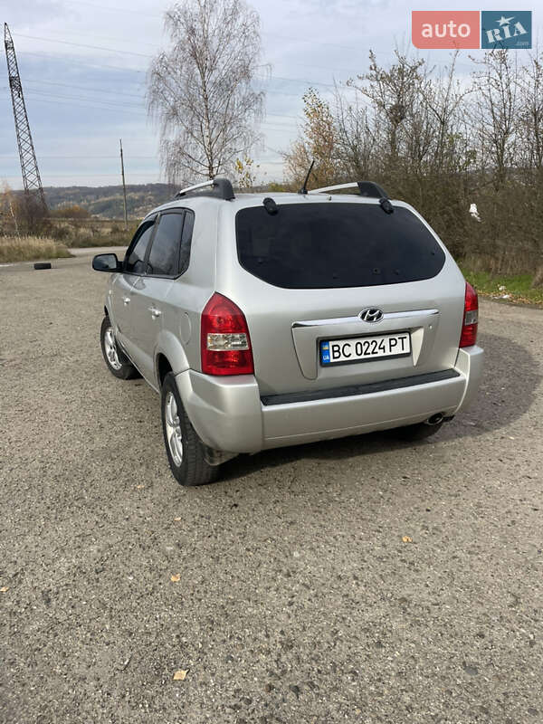 Внедорожник / Кроссовер Hyundai Tucson 2008 в Новом Роздоле