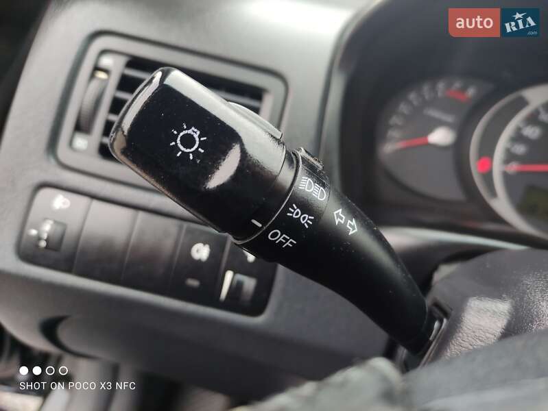 Внедорожник / Кроссовер Hyundai Tucson 2007 в Змиеве фото 15 Внедорожник / Кроссовер Hyundai Tucson 2007 в Змиеве