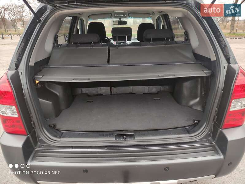 Внедорожник / Кроссовер Hyundai Tucson 2007 в Змиеве фото 32 Внедорожник / Кроссовер Hyundai Tucson 2007 в Змиеве
