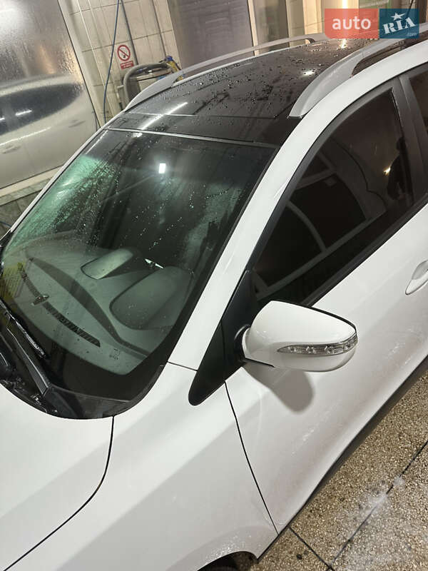 Внедорожник / Кроссовер Hyundai Tucson 2014 в Новомосковске фото 50 Внедорожник / Кроссовер Hyundai Tucson 2014 в Новомосковске