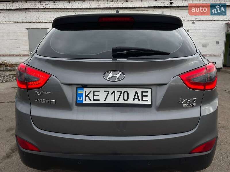 Внедорожник / Кроссовер Hyundai Tucson 2015 в Зеленодольской