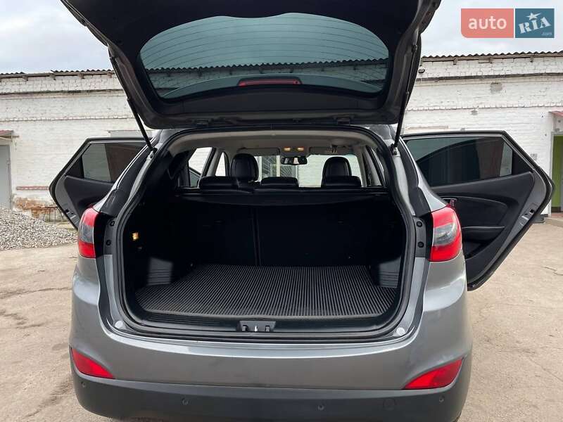 Внедорожник / Кроссовер Hyundai Tucson 2015 в Зеленодольской