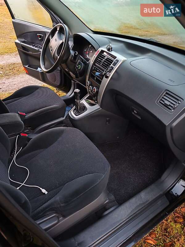 Внедорожник / Кроссовер Hyundai Tucson 2006 в Косове