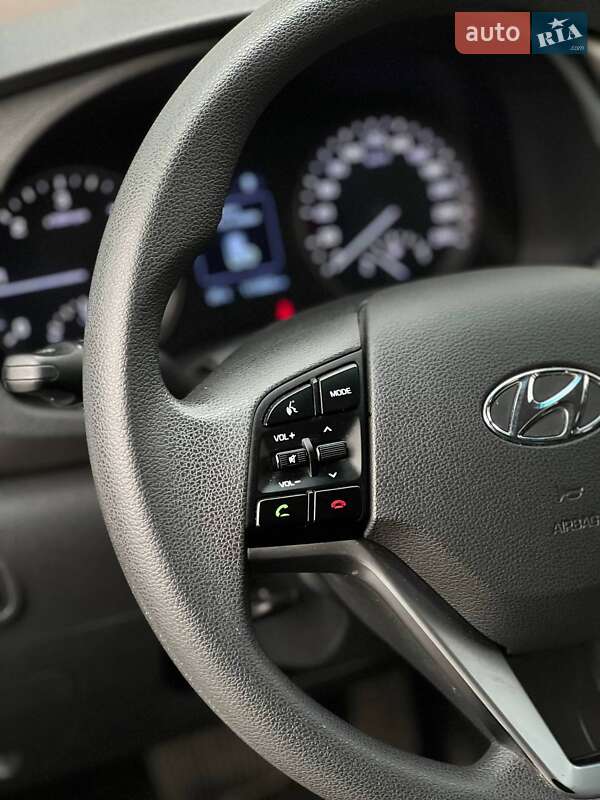 Внедорожник / Кроссовер Hyundai Tucson 2016 в Киеве