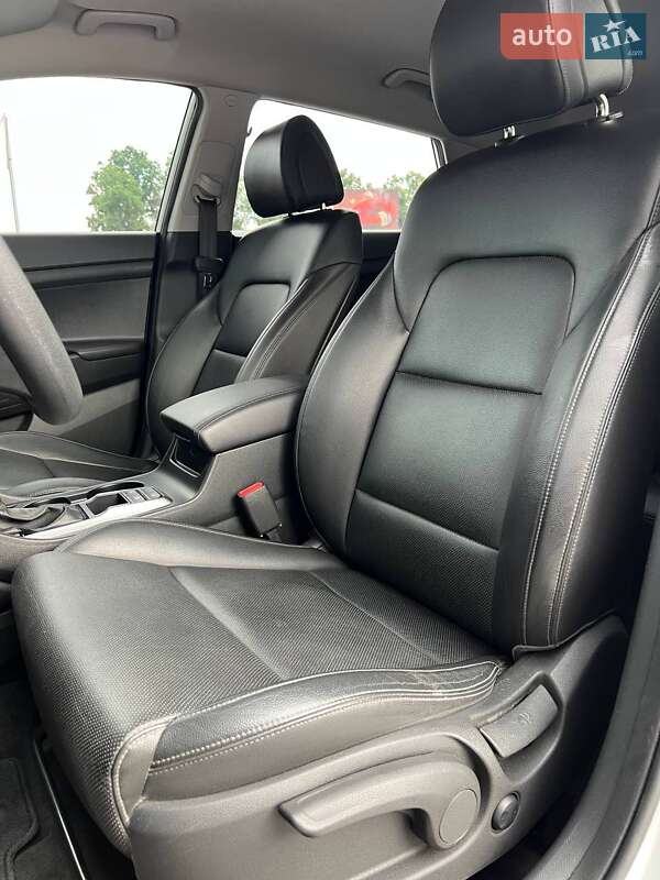 Внедорожник / Кроссовер Hyundai Tucson 2016 в Киеве