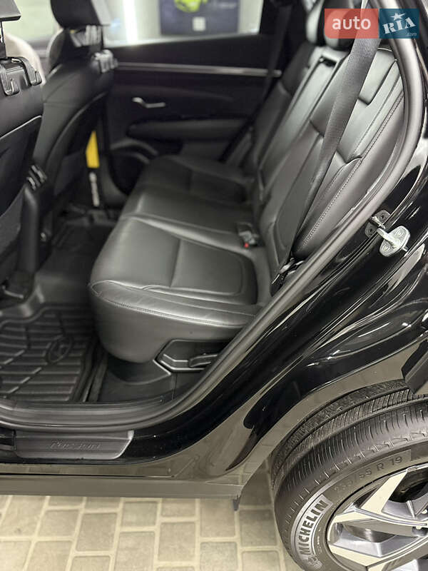 Внедорожник / Кроссовер Hyundai Tucson 2021 в Киеве