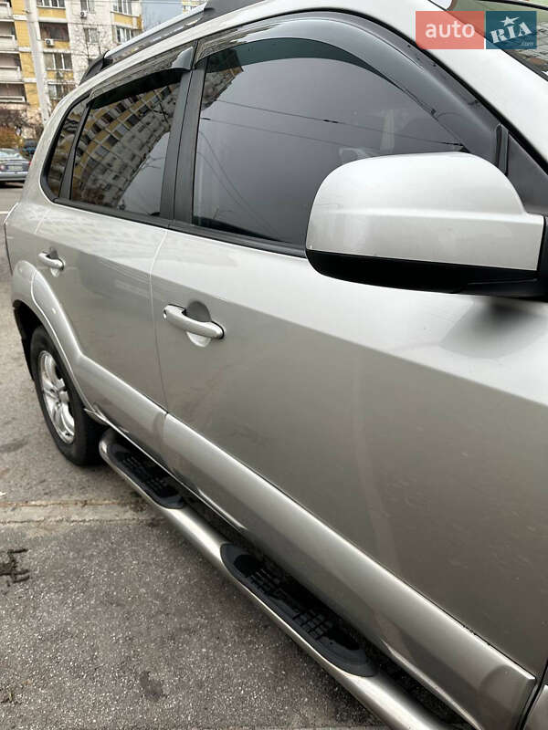 Внедорожник / Кроссовер Hyundai Tucson 2008 в Киеве фото 7 Внедорожник / Кроссовер Hyundai Tucson 2008 в Киеве