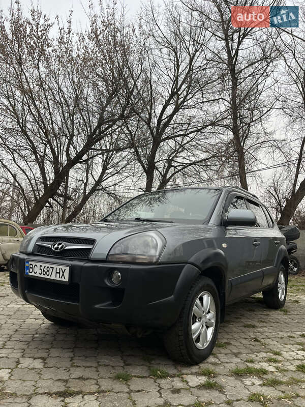 Внедорожник / Кроссовер Hyundai Tucson 2011 в Ровно