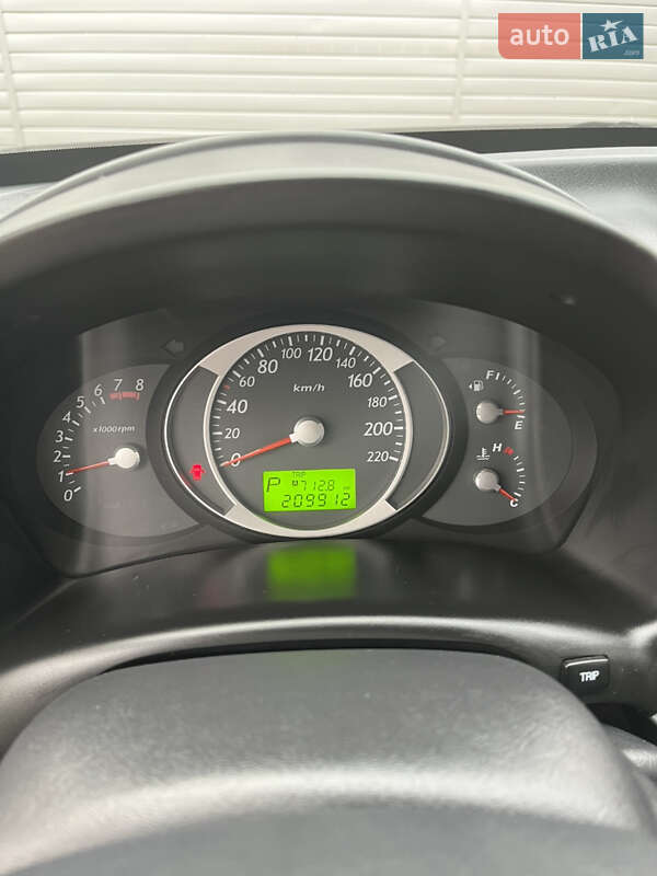 Внедорожник / Кроссовер Hyundai Tucson 2011 в Ровно