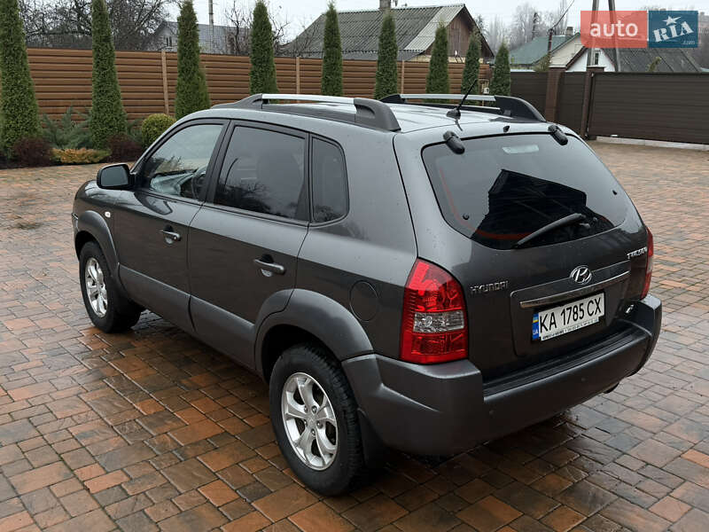 Внедорожник / Кроссовер Hyundai Tucson 2009 в Чернигове