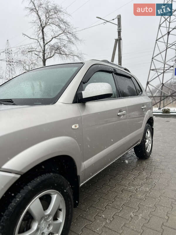 Позашляховик / Кросовер Hyundai Tucson 2006 в Старому Самборі фото 6 Позашляховик / Кросовер Hyundai Tucson 2006 в Старому Самборі