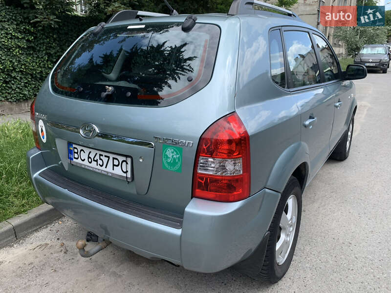 Внедорожник / Кроссовер Hyundai Tucson 2005 в Новояворовске