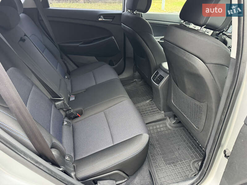 Внедорожник / Кроссовер Hyundai Tucson 2017 в Киеве