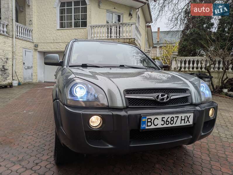 Внедорожник / Кроссовер Hyundai Tucson 2011 в Ровно фото 8 Внедорожник / Кроссовер Hyundai Tucson 2011 в Ровно