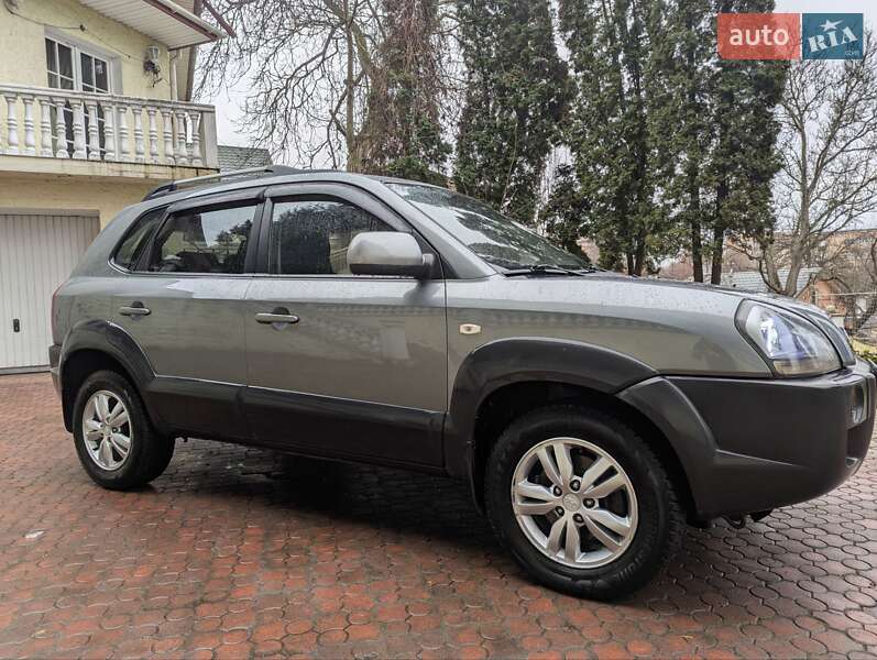 Внедорожник / Кроссовер Hyundai Tucson 2011 в Ровно фото 12 Внедорожник / Кроссовер Hyundai Tucson 2011 в Ровно