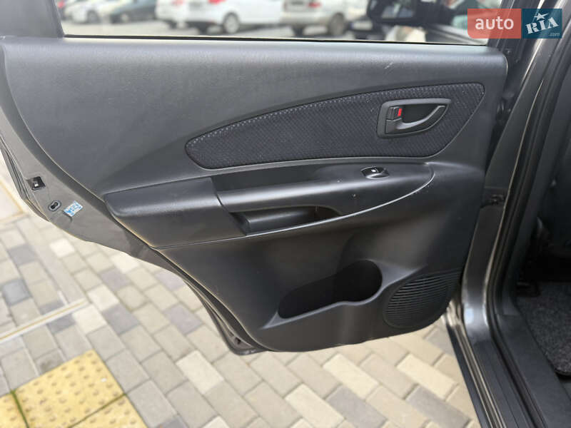 Позашляховик / Кросовер Hyundai Tucson 2009 в Полтаві