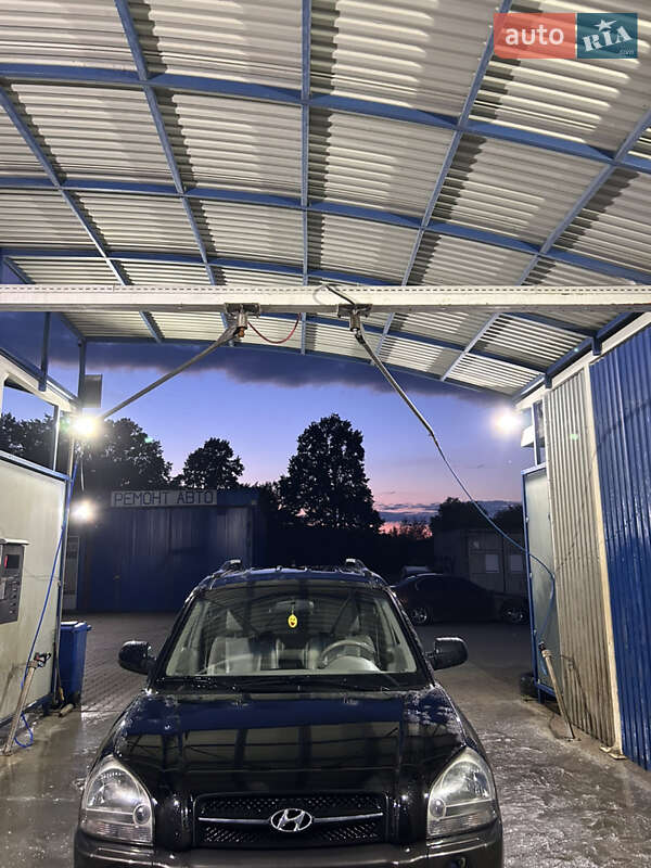 Внедорожник / Кроссовер Hyundai Tucson 2005 в Черновцах