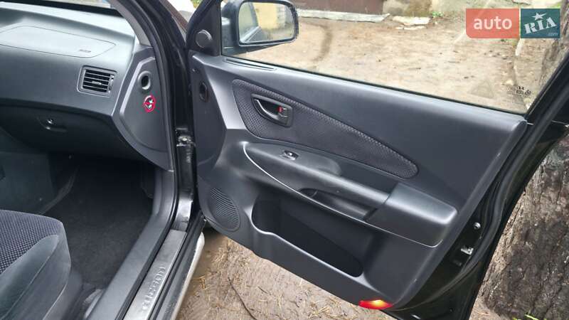 Позашляховик / Кросовер Hyundai Tucson 2007 в Харкові фото 17 Позашляховик / Кросовер Hyundai Tucson 2007 в Харкові