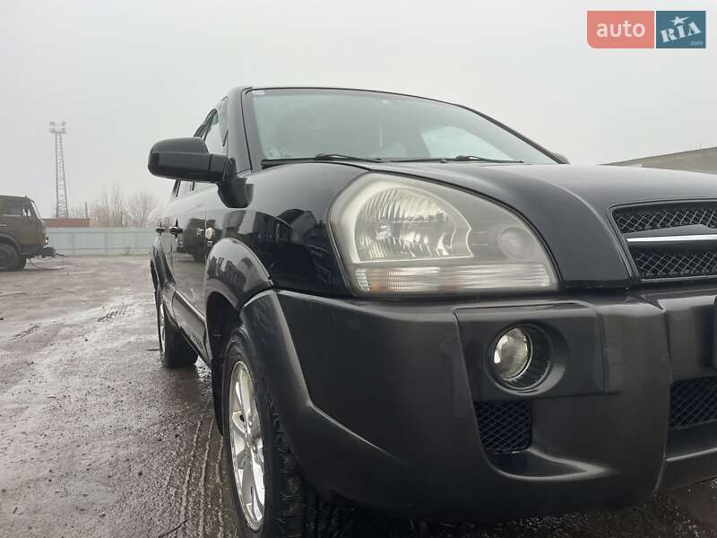 Позашляховик / Кросовер Hyundai Tucson 2004 в Томашполі