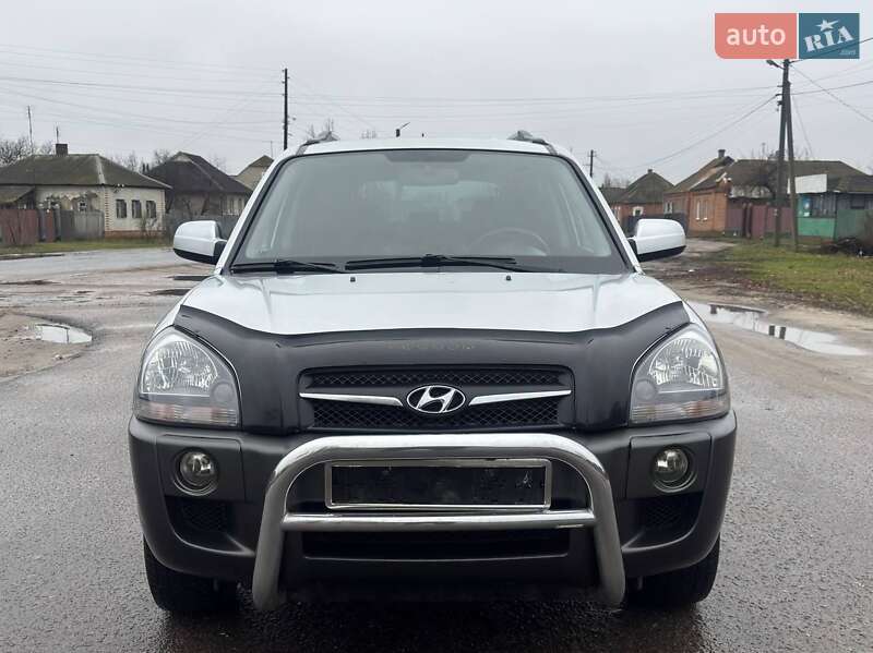 Позашляховик / Кросовер Hyundai Tucson 2011 в Охтирці