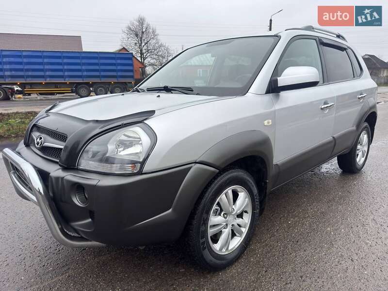 Позашляховик / Кросовер Hyundai Tucson 2011 в Охтирці