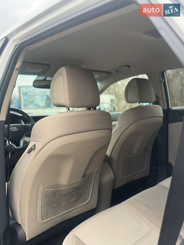 Позашляховик / Кросовер Hyundai Tucson 2017 в Києві