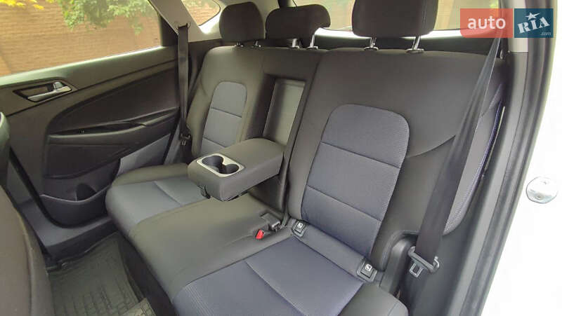 Позашляховик / Кросовер Hyundai Tucson 2017 в Харкові фото 22 Позашляховик / Кросовер Hyundai Tucson 2017 в Харкові